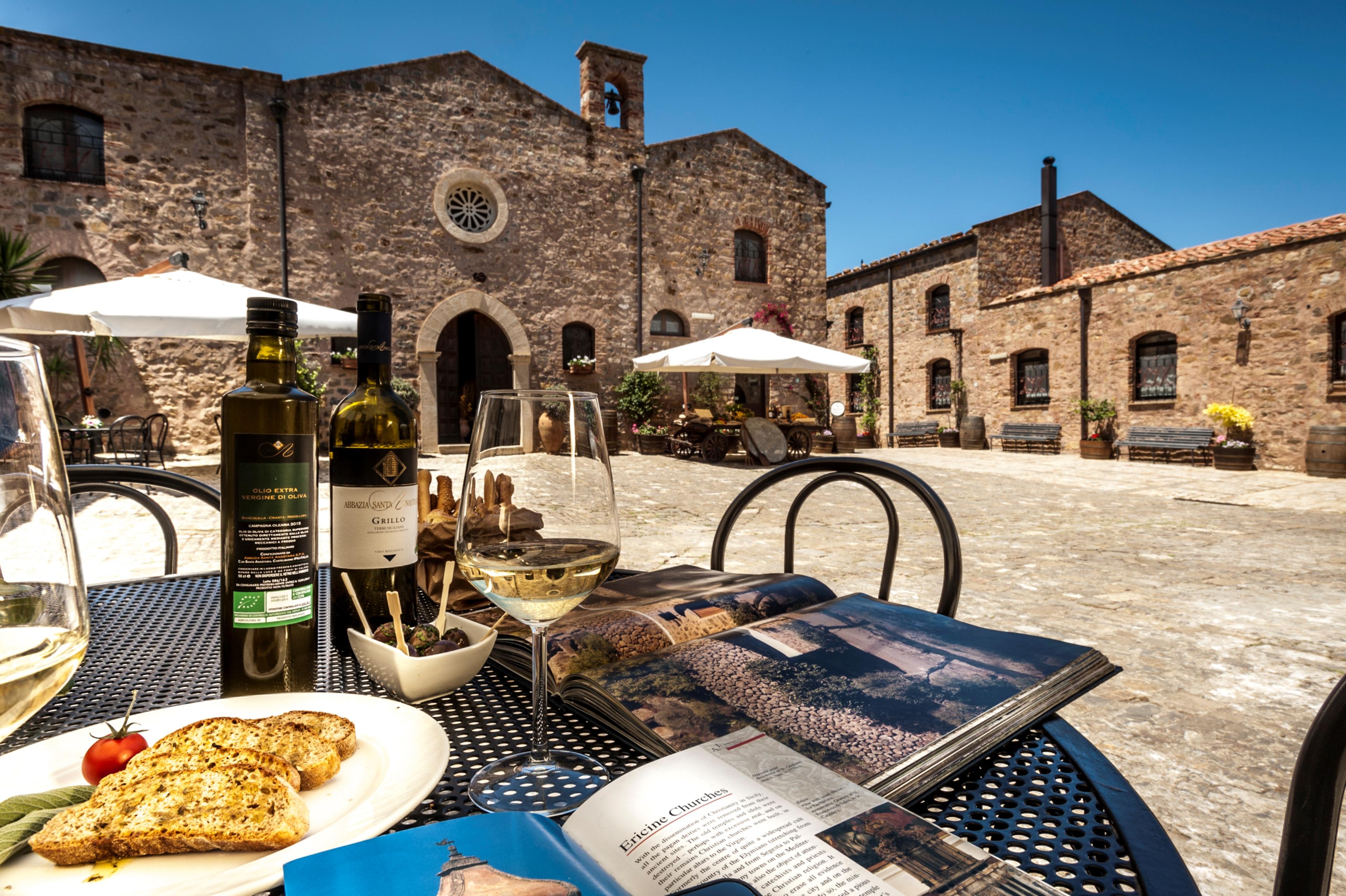 Relais Abbazia Santa Anastasia Resort & Winery Castelbuono  Eksteriør bilde